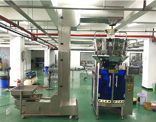 全自動顆粒包裝機設(shè)備展示